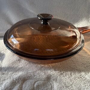 Visions Corning France Glass Fry Pan Skillet With Lid Waffle Bottom 10” Amber